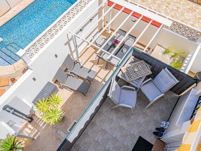 4 chambre Villa/Maison à vendre à Villamartin, Orihuela - 379 000 € (Ref: 9104300)