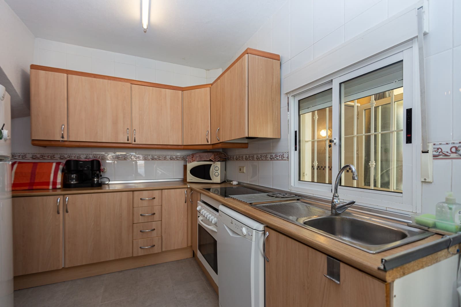 3 bedroom Townhouse for sale in La Zenia - € 219,000 (Ref: 9110068)