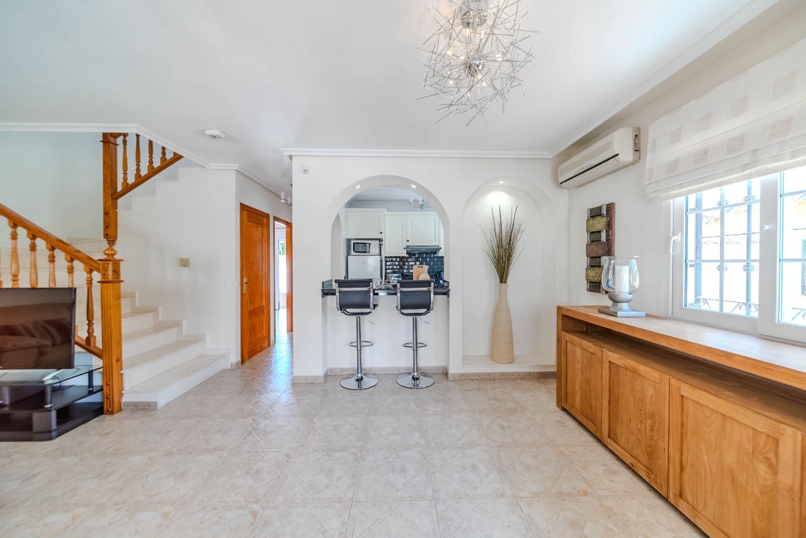 3 makuuhuone Paritalo myytävänä paikassa Playa Flamenca mukana uima-altaan 
autotalli - 294 950 € (Ref: 9118062)