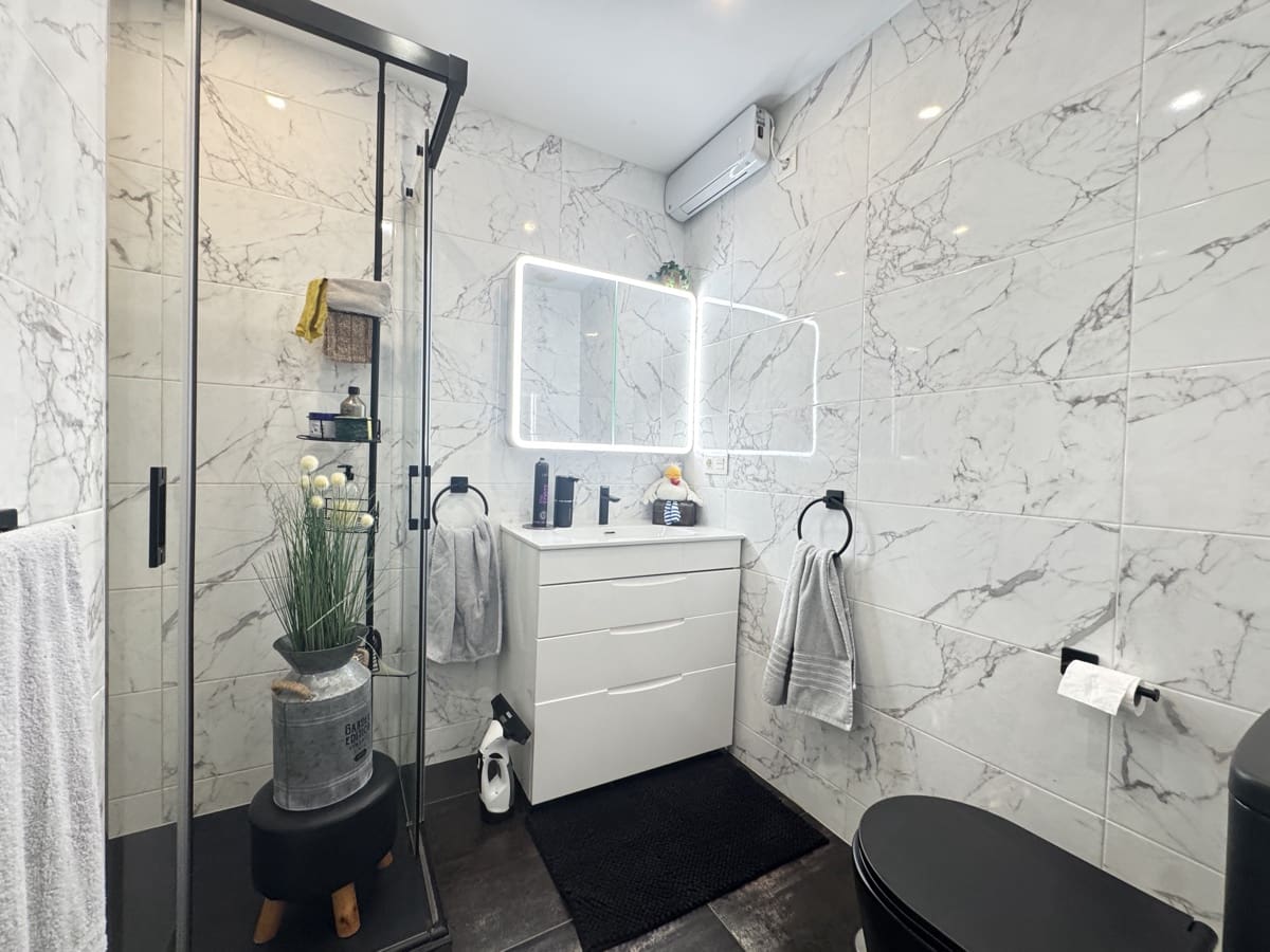 2 soverom Bungalow til salgs i Villamartin med svømmebasseng garasje - € 339 000 (Ref: 9177209)