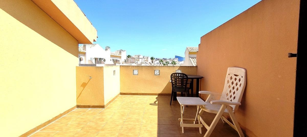 3 soveværelse Byhus til salg i Cabo Roig med swimmingpool - € 234.900 (Ref: 9195299)