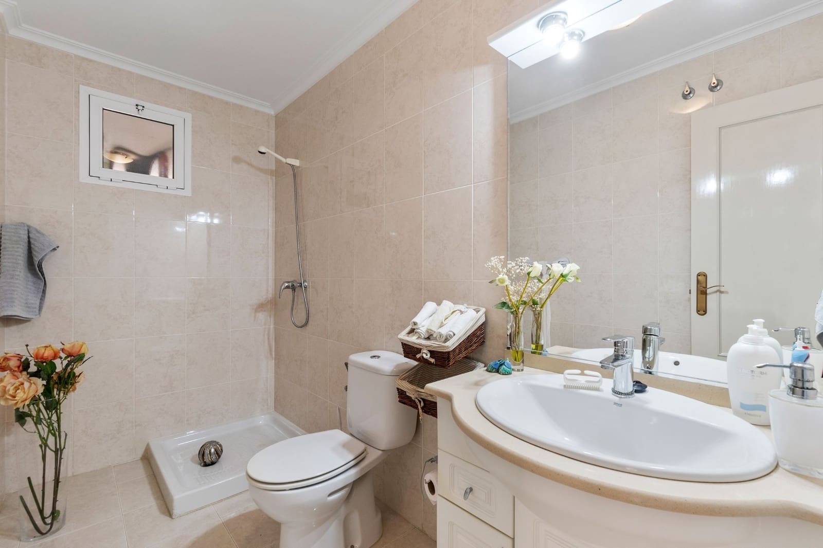 3 bedroom Townhouse for sale in Playa Flamenca with pool garage - € 339,000 (Ref: 9198367)