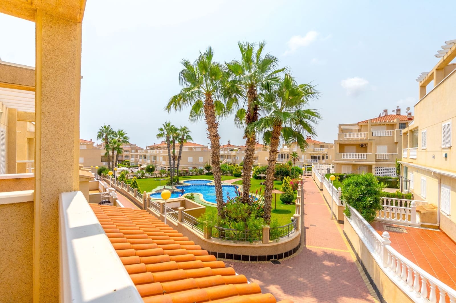 3 bedroom Townhouse for sale in Playa Flamenca with pool garage - € 339,000 (Ref: 9198367)