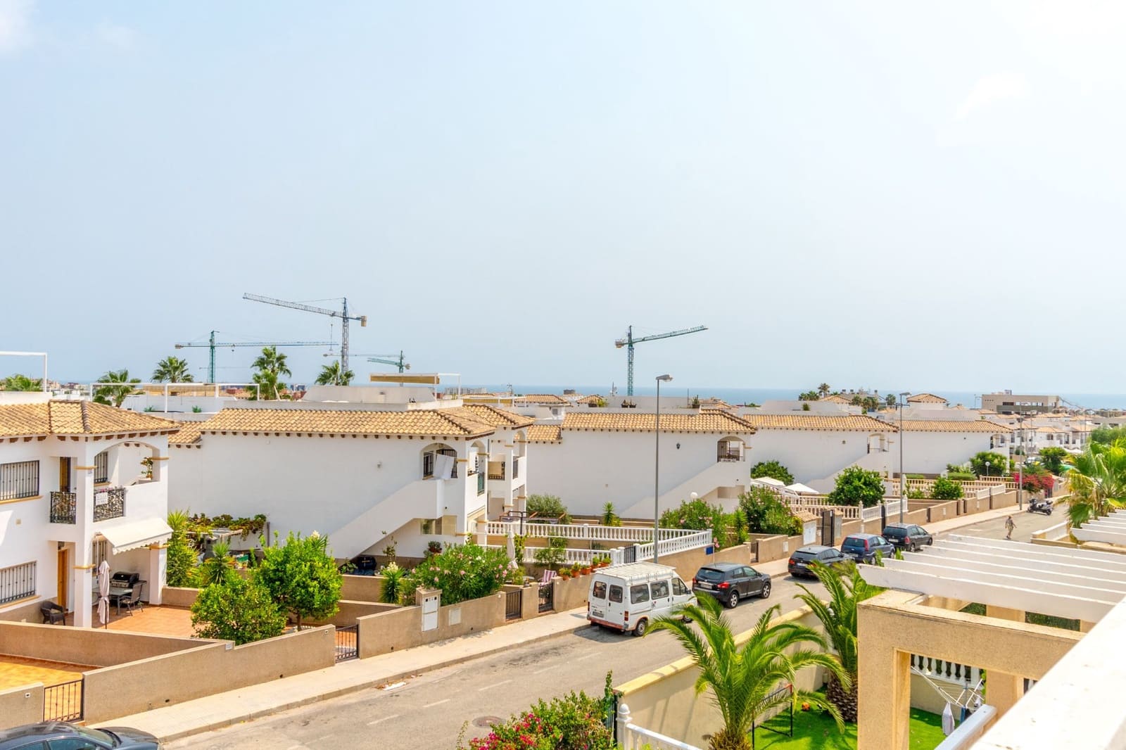 3 bedroom Townhouse for sale in Playa Flamenca with pool garage - € 339,000 (Ref: 9198367)