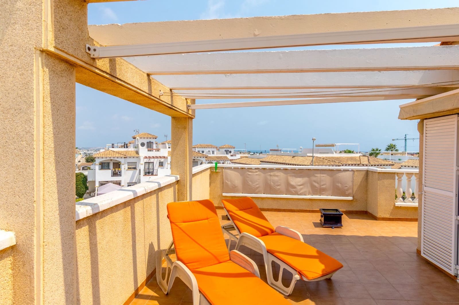 3 bedroom Townhouse for sale in Playa Flamenca with pool garage - € 339,000 (Ref: 9198367)