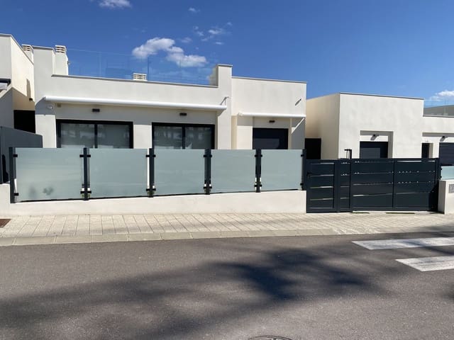 3 chambre Villa/Maison à vendre à Pinar de Campoverde, Pilar de la Horadada avec piscine garage - 319 900 € (Ref: 9212555)