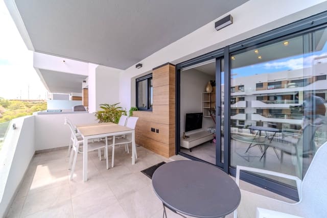 Apartamento de 2 habitaciones en Villamartin, Orihuela en venta con piscina garaje - 239.000 € (Ref: 9263509)