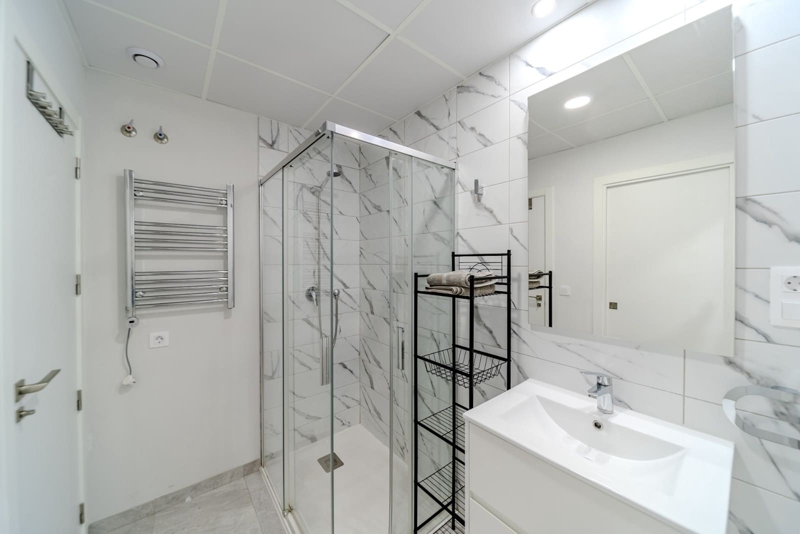 2 Zimmer Apartment zu verkaufen in Villamartin mit Pool Garage - 239.000 € (Ref: 9263509)