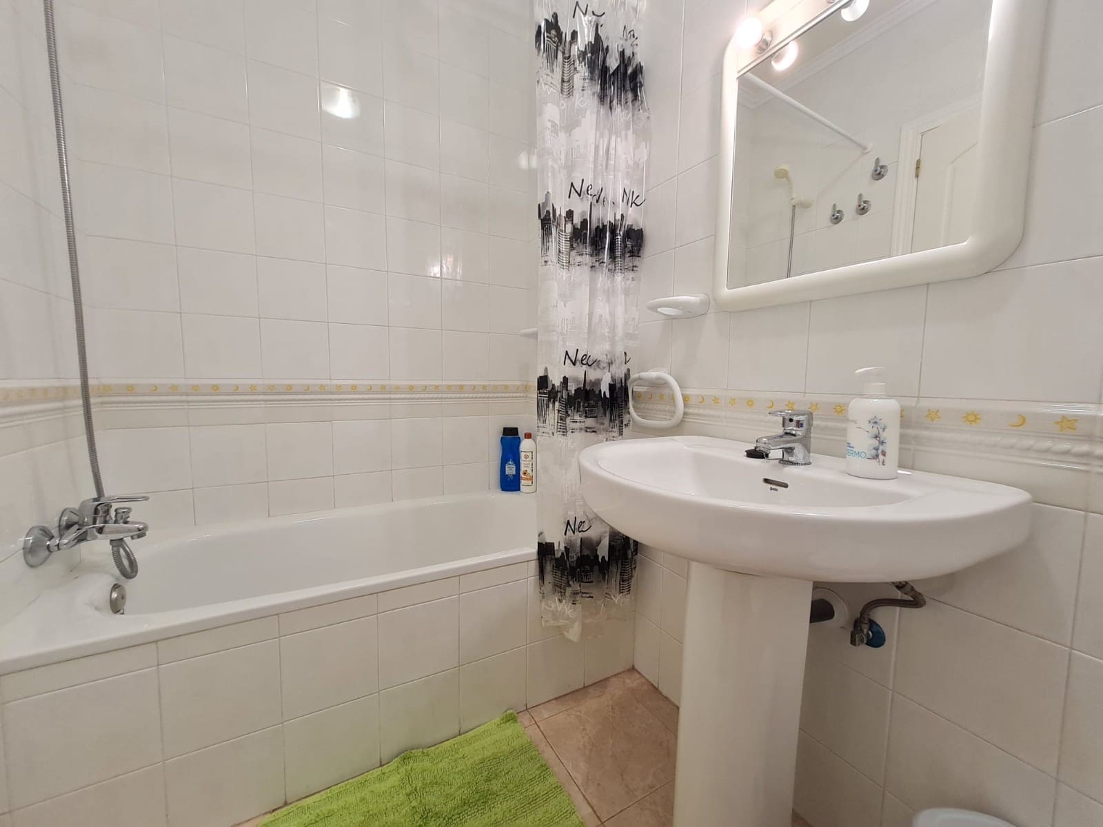 2 soveværelse Lejlighed til salg i Torrevieja med swimmingpool - € 129.000 (Ref: 9263777)