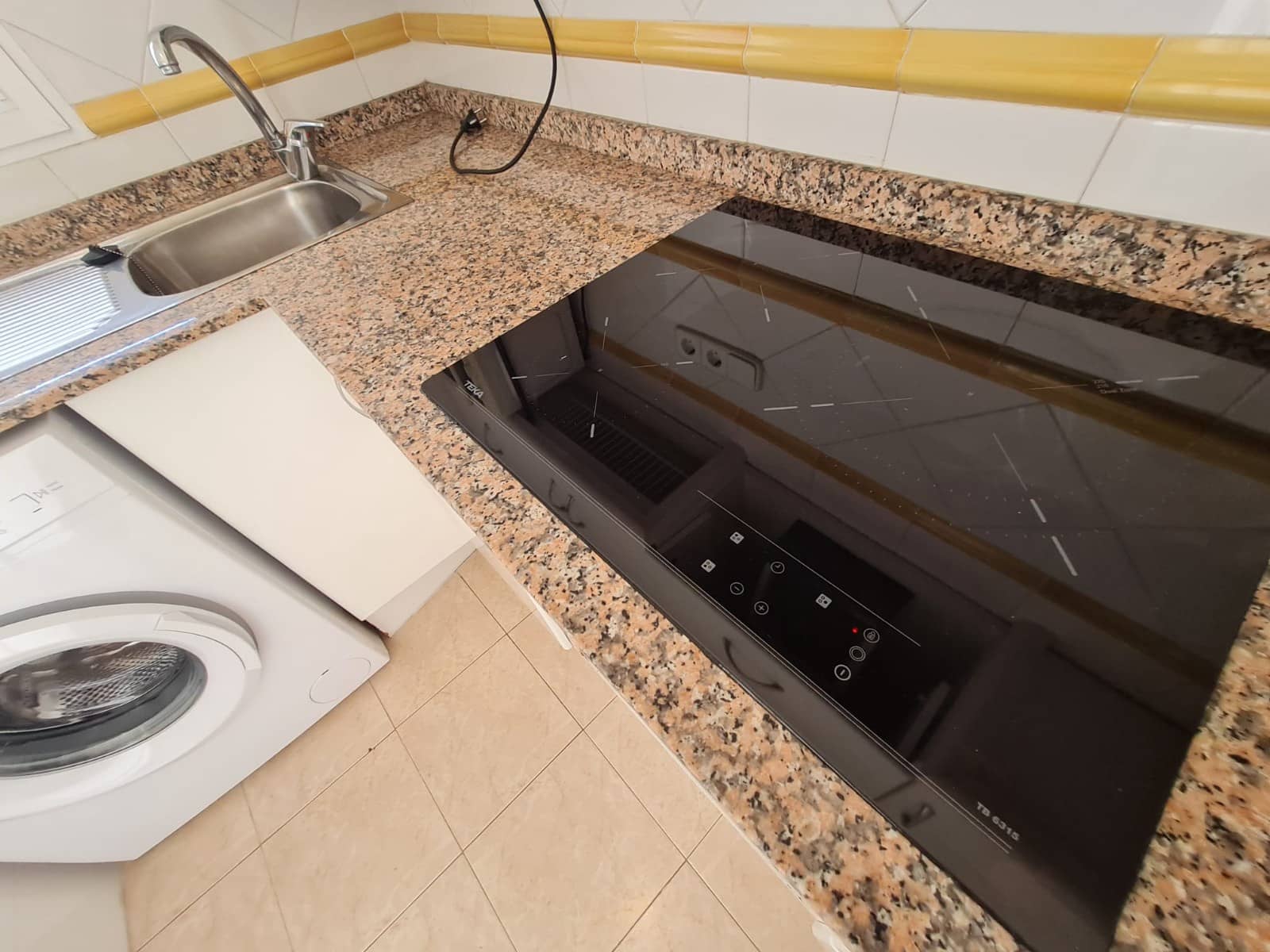 2 soveværelse Lejlighed til salg i Torrevieja med swimmingpool - € 129.000 (Ref: 9263777)
