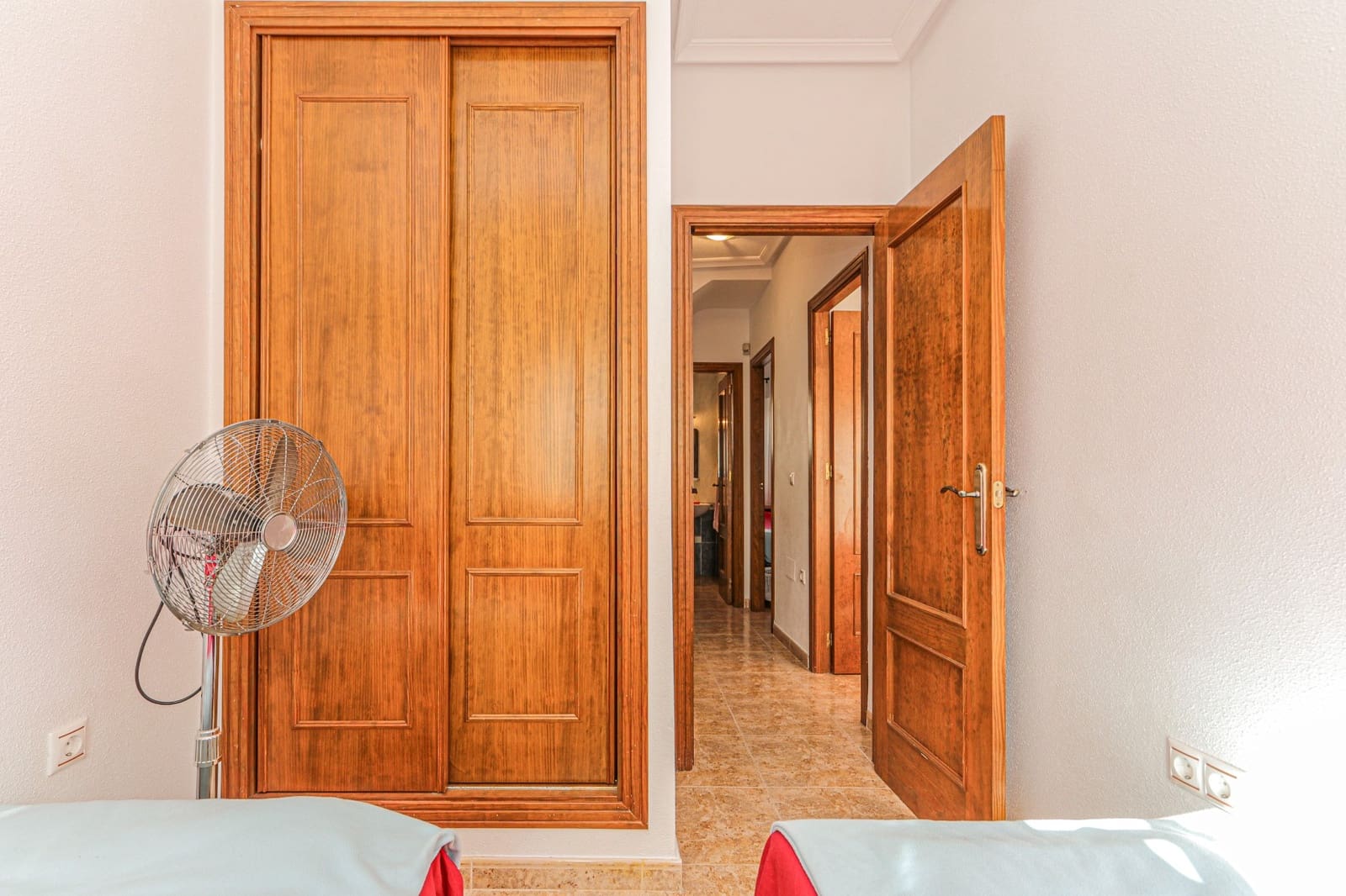 3 sovrum Hus till salu i Villamartin med pool garage - 189 950 € (Ref: 9283966)