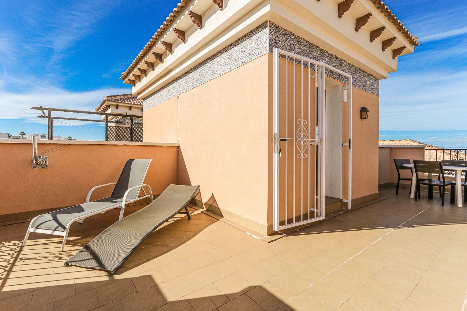 3 sovrum Hus till salu i Villamartin med pool garage - 189 950 € (Ref: 9283966)