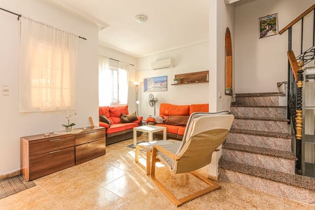 3 bedroom Townhouse for sale in Villamartin, Orihuela with pool garage - € 189,950 (Ref: 9283966)