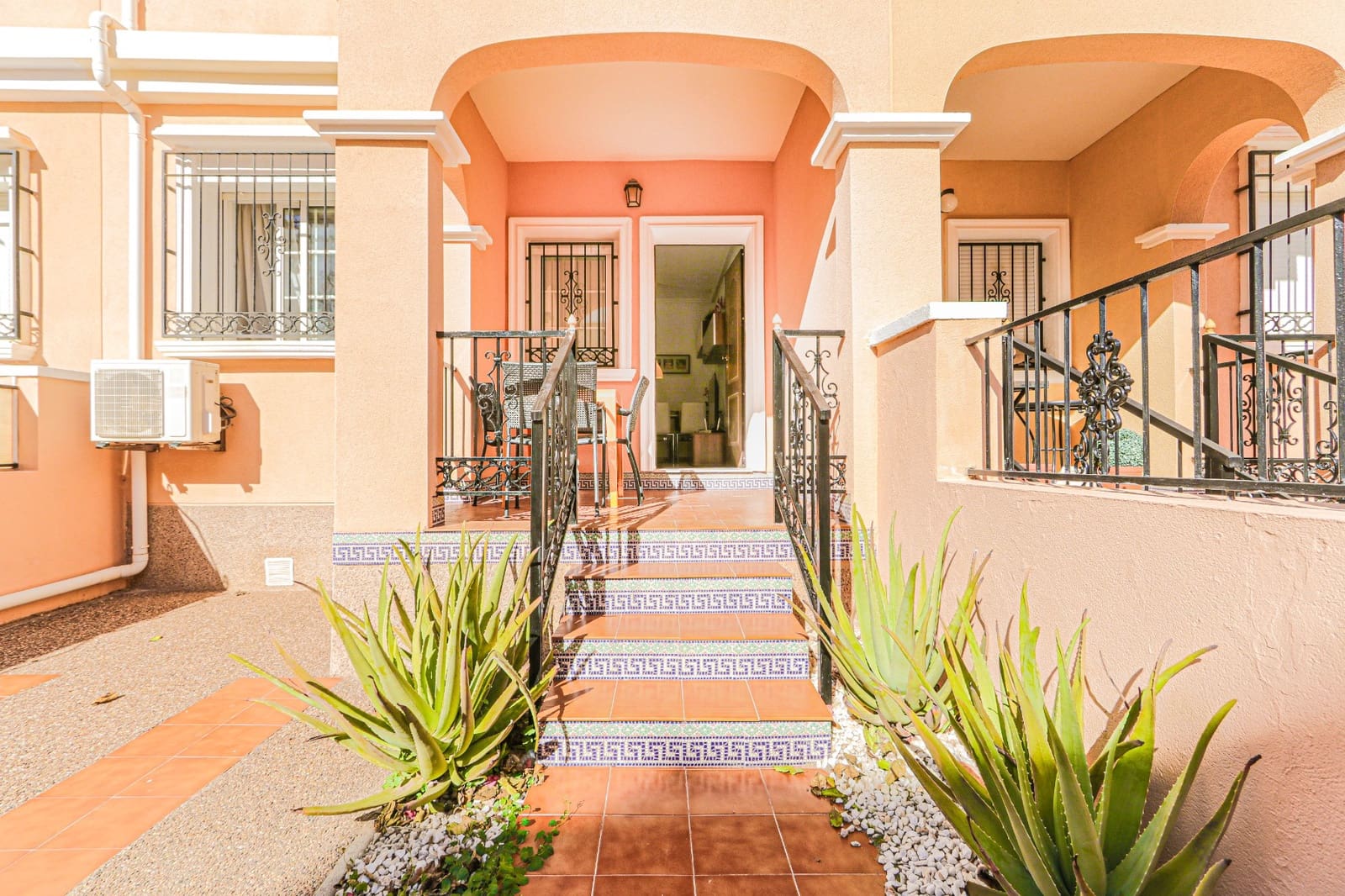 3 sovrum Hus till salu i Villamartin med pool garage - 189 950 € (Ref: 9283966)