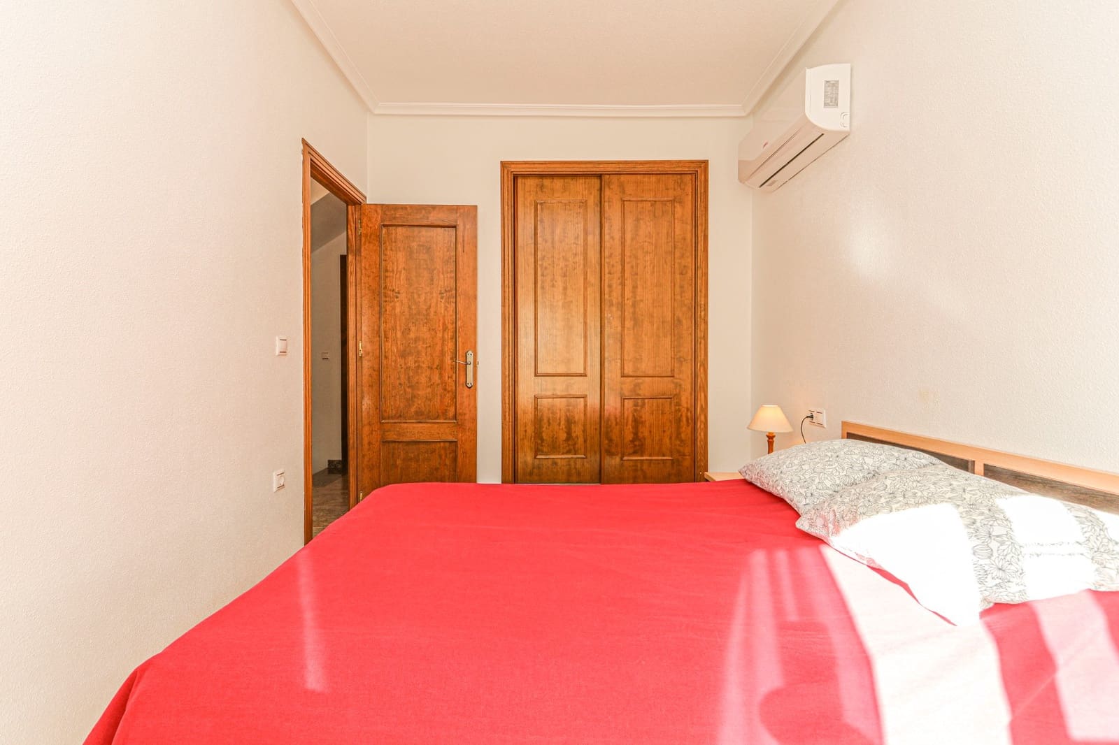 3 soverom Hus til salgs i Villamartin med svømmebasseng garasje - € 189 950 (Ref: 9283966)