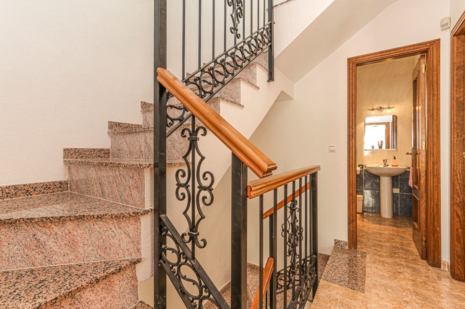 3 soverom Hus til salgs i Villamartin med svømmebasseng garasje - € 189 950 (Ref: 9283966)