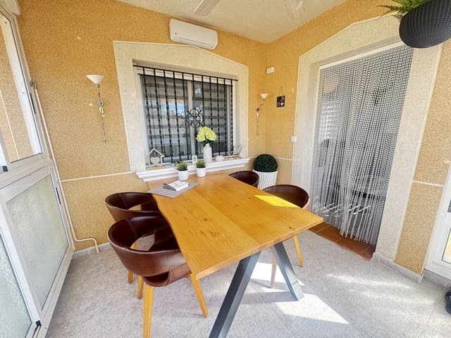 4 camera da letto Villa in vendita in Villamartin, Orihuela con piscina - 379.000 € (Rif: 9284931)