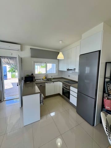 2 soveværelse Semi-Rækkehus til salg i El Chaparral - La Siesta - La Torreta, Torrevieja med swimmingpool - € 385.000 (Ref: 9288528)