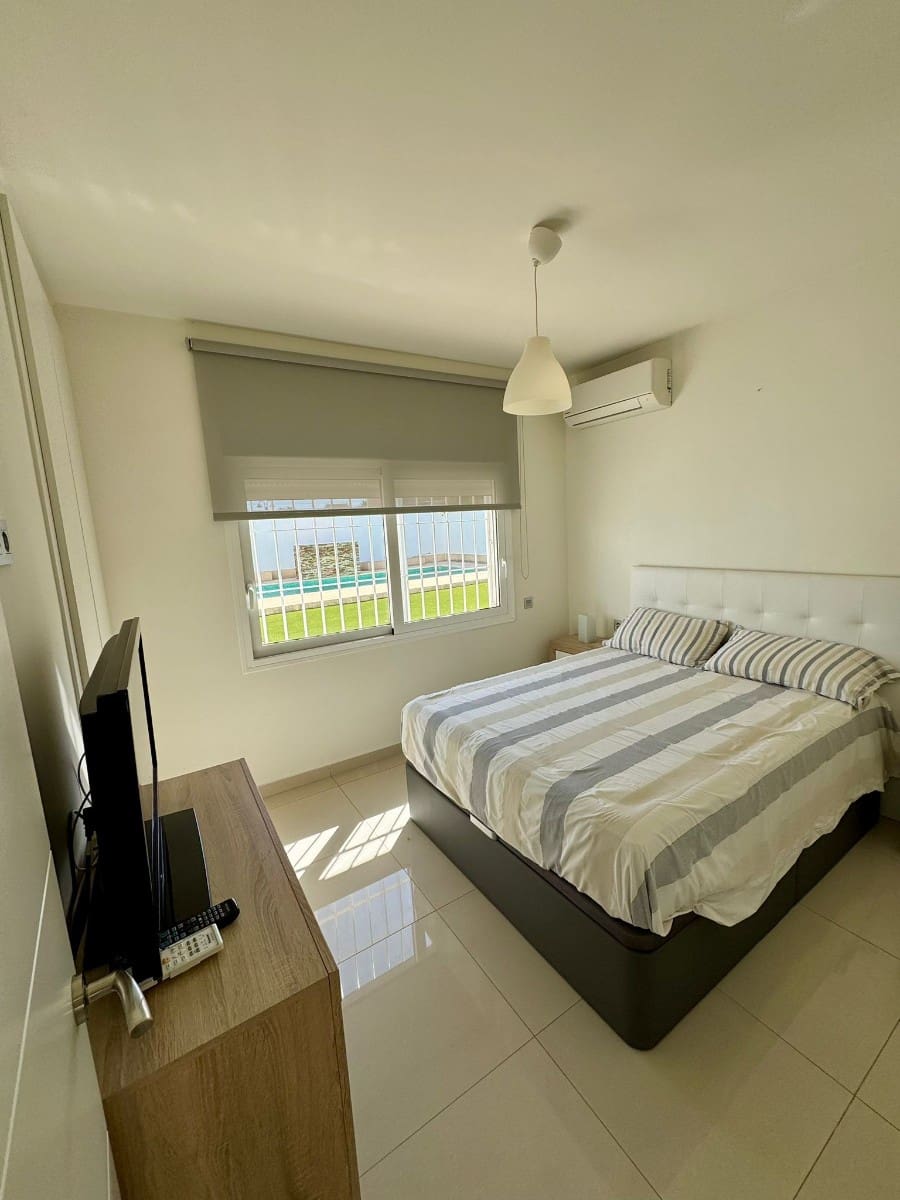 2 slaapkamer Halfvrijstaande villa te koop in Torrevieja met zwembad - € 385.000 (Ref: 9288528)