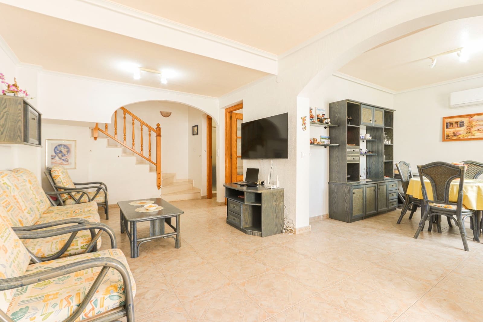 2 sypialnia Dom blizniak na sprzedaż w Playa Flamenca z basenem garażem - 199 990 € (Ref: 9297475)