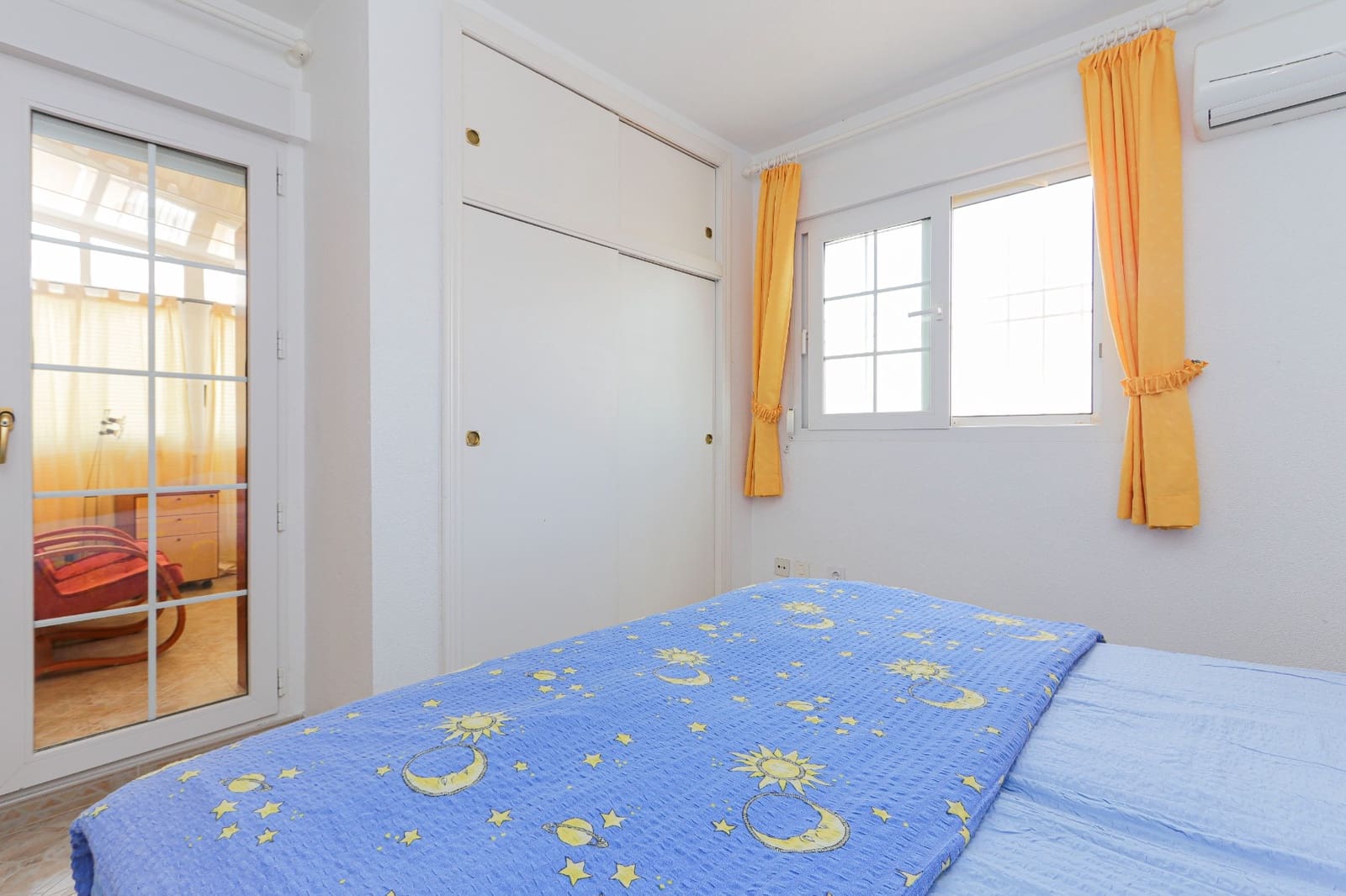 2 sypialnia Dom blizniak na sprzedaż w Playa Flamenca z basenem garażem - 199 990 € (Ref: 9297475)