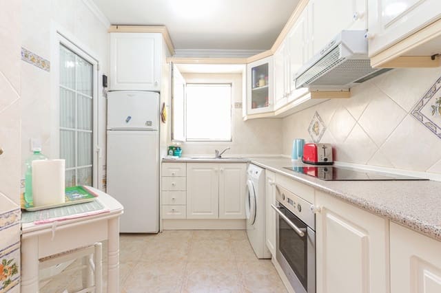 2 bedroom Semi-detached Villa for sale in Playa Flamenca, Orihuela with pool garage - € 199,990 (Ref: 9297475)