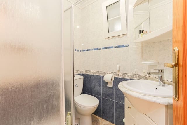 2 sypialnia Dom na sprzedaż w Playa Flamenca, Orihuela z basenem garażem - 199 990 € (Ref: 9297475)