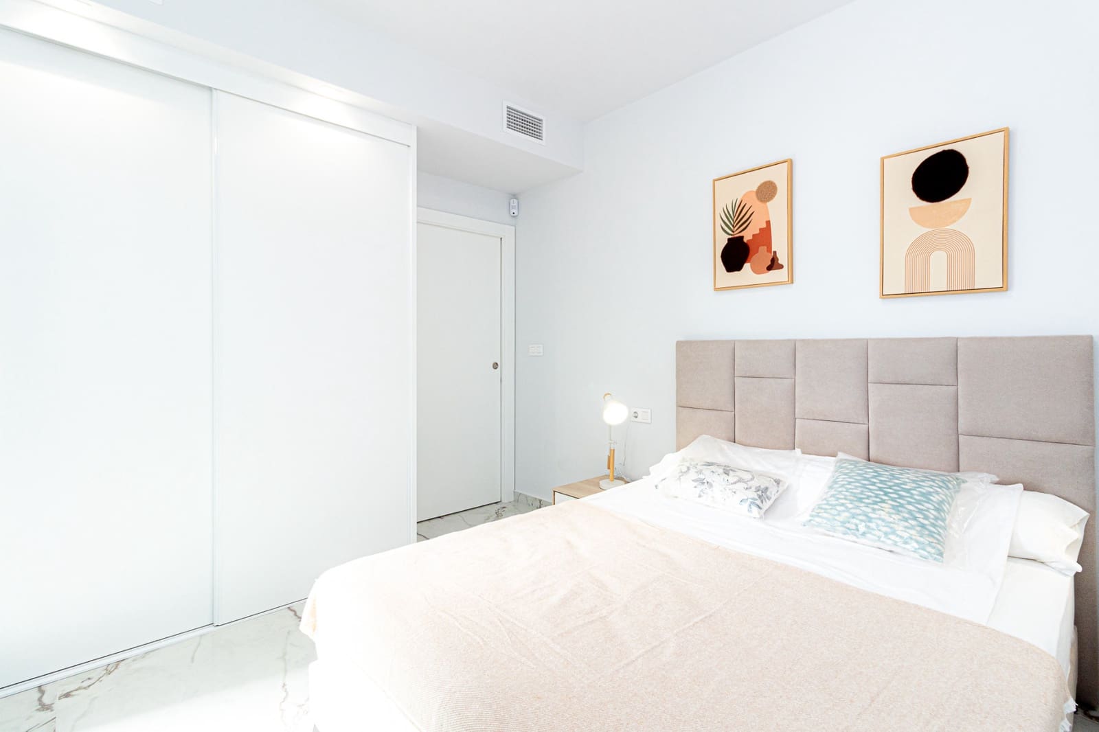 2 bedroom Apartment for sale in Los Altos - € 299,900 (Ref: 9308265)