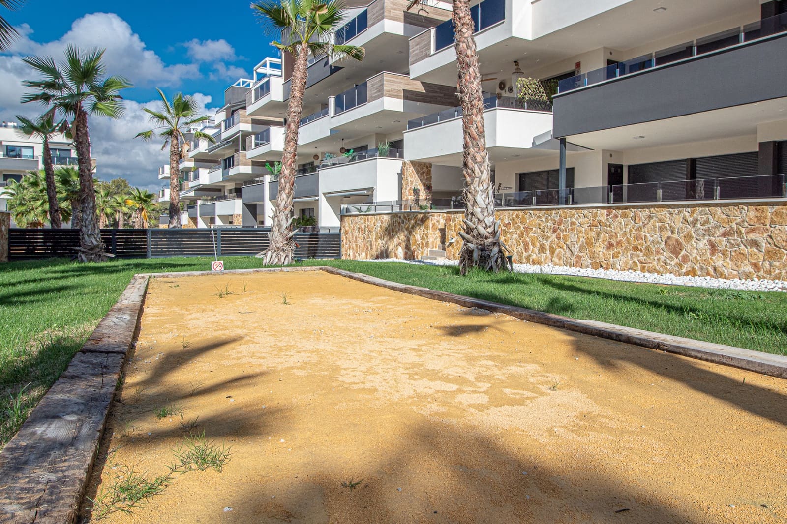 2 bedroom Apartment for sale in Los Altos - € 299,900 (Ref: 9308265)