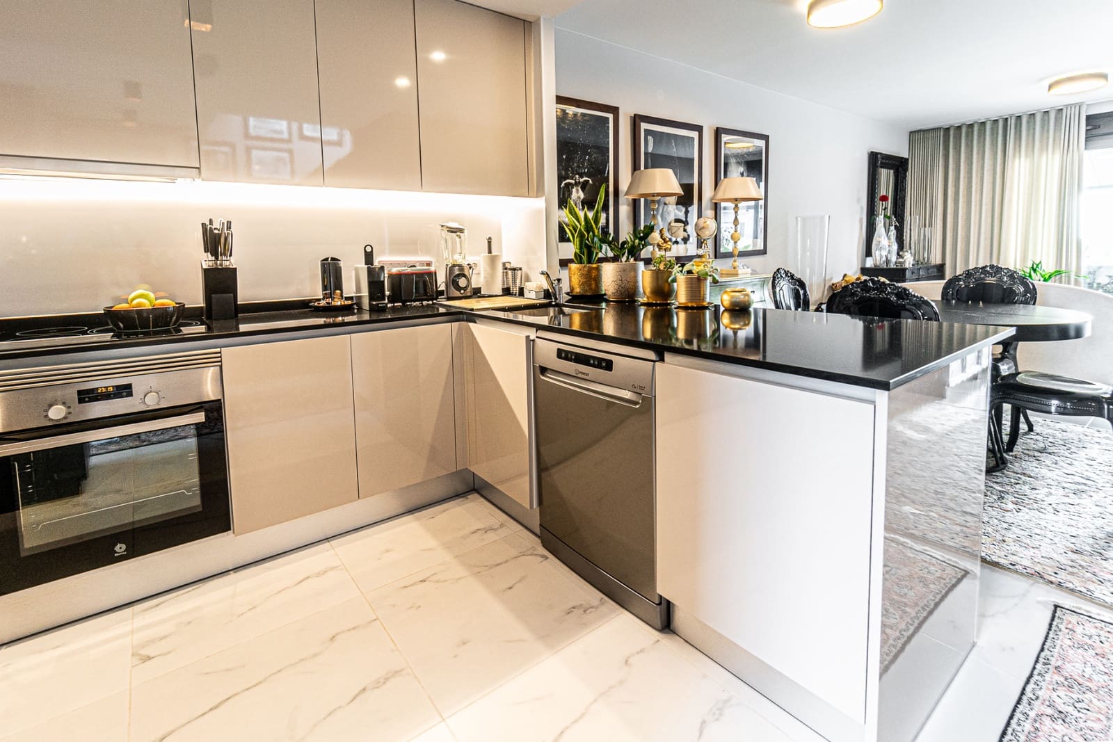 2 slaapkamer Appartement te koop in Playa Flamenca - € 495.000 (Ref: 9317259)