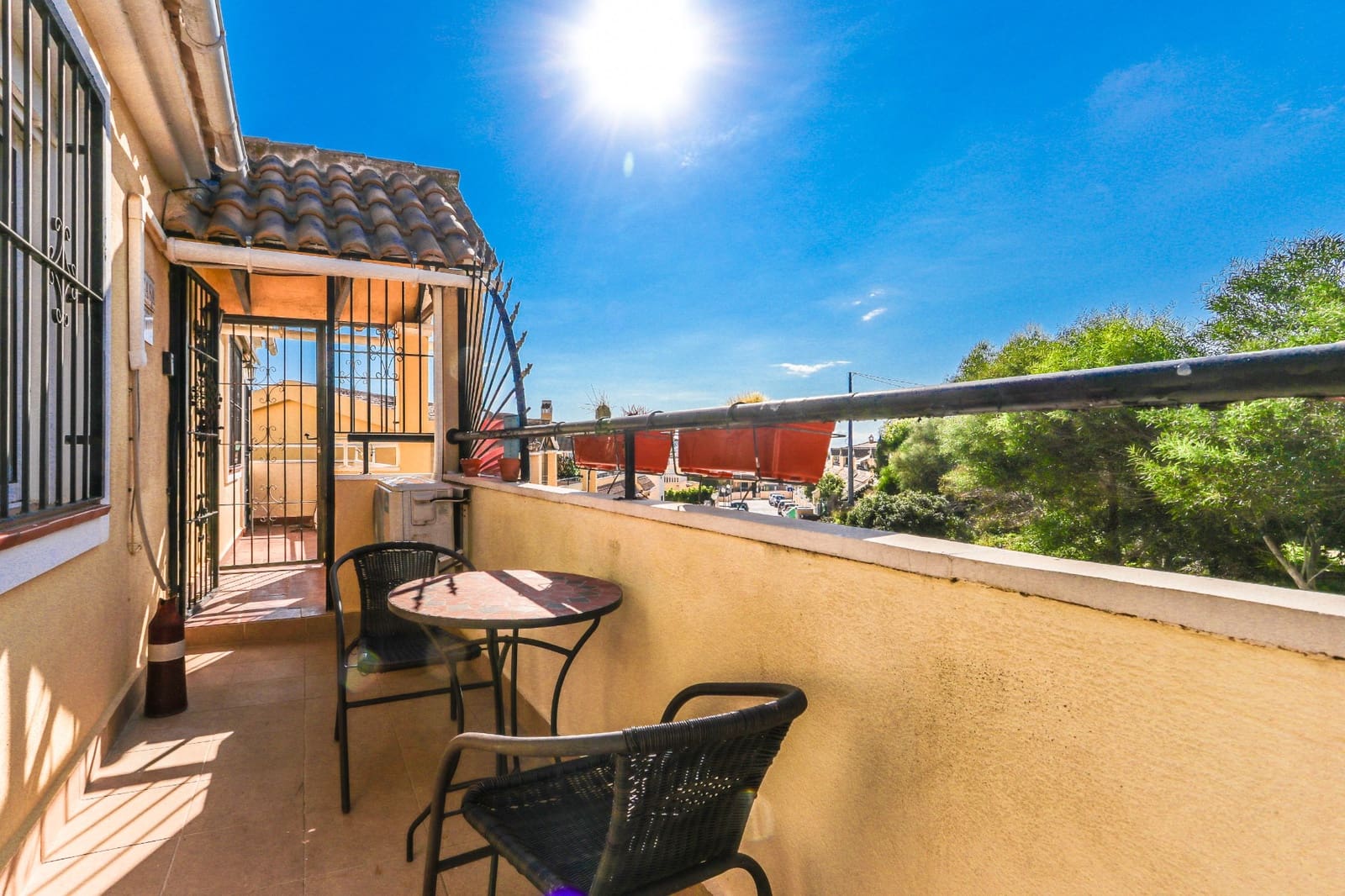 2 soveværelse Lejlighed til salg i Villamartin med swimmingpool garage - € 124.950 (Ref: 9322271)