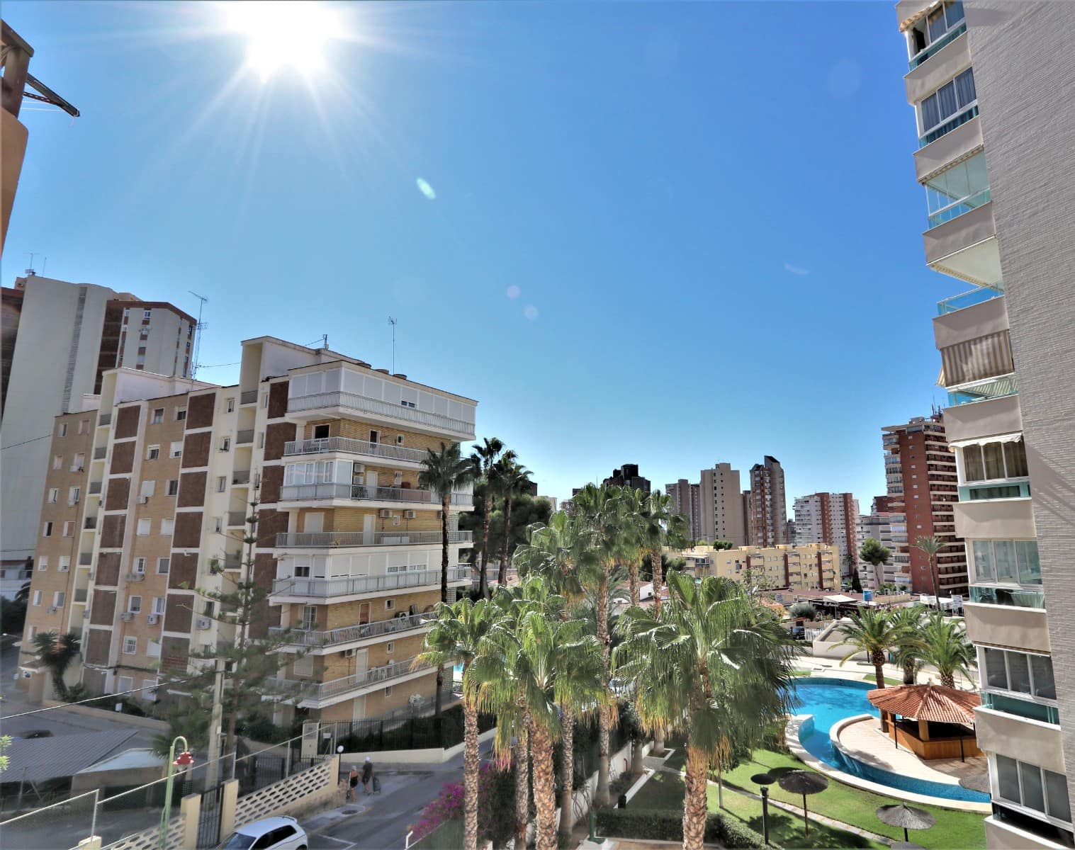 Leilighet til salgs i Benidorm med svømmebasseng - € 150 000 (Ref: 9322862)