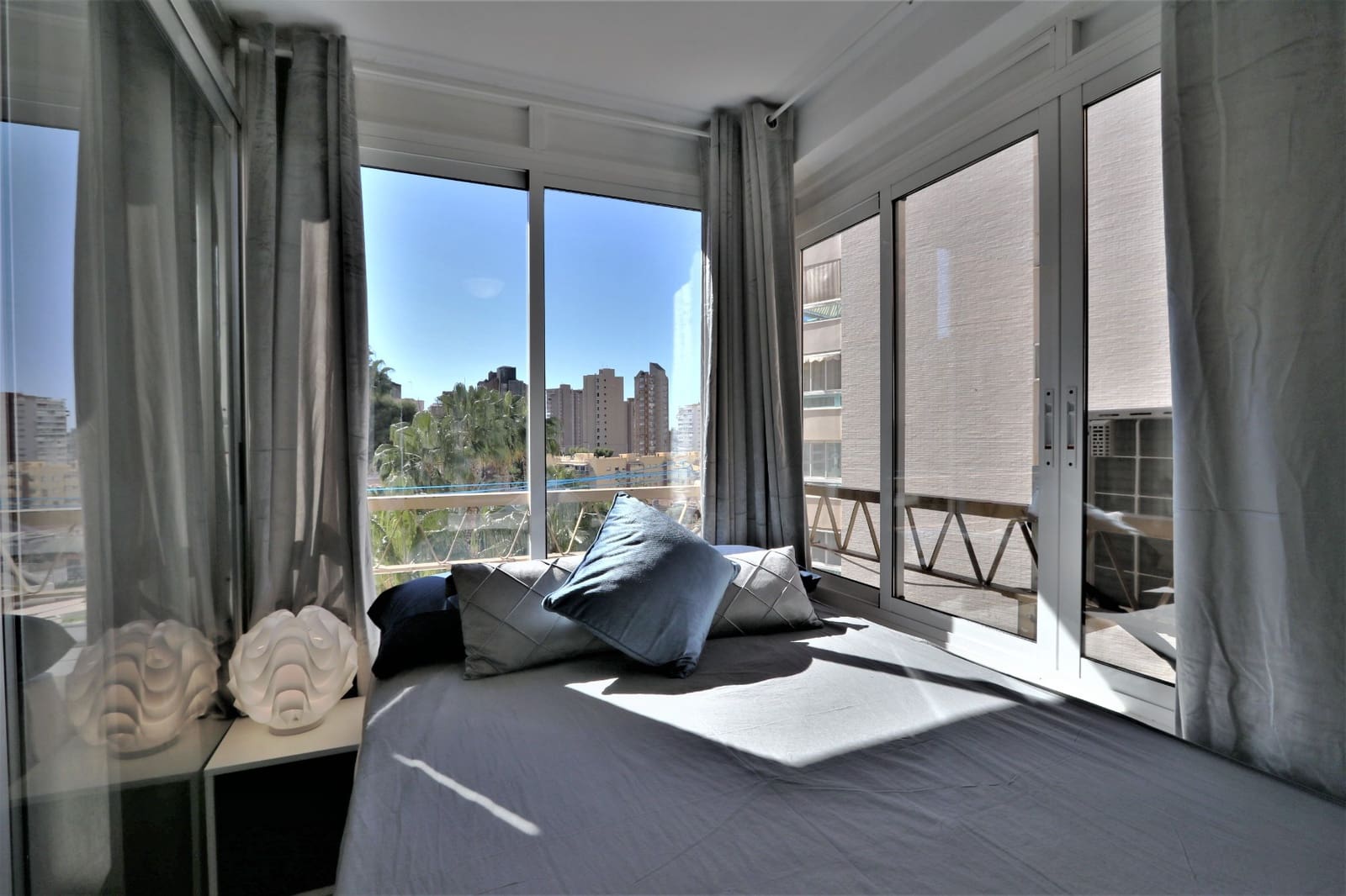 Leilighet til salgs i Benidorm med svømmebasseng - € 150 000 (Ref: 9322862)