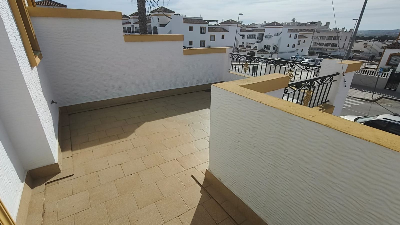 3 bedroom Semi-detached Villa for sale in Vistabella with pool garage - € 169,990 (Ref: 9332693)