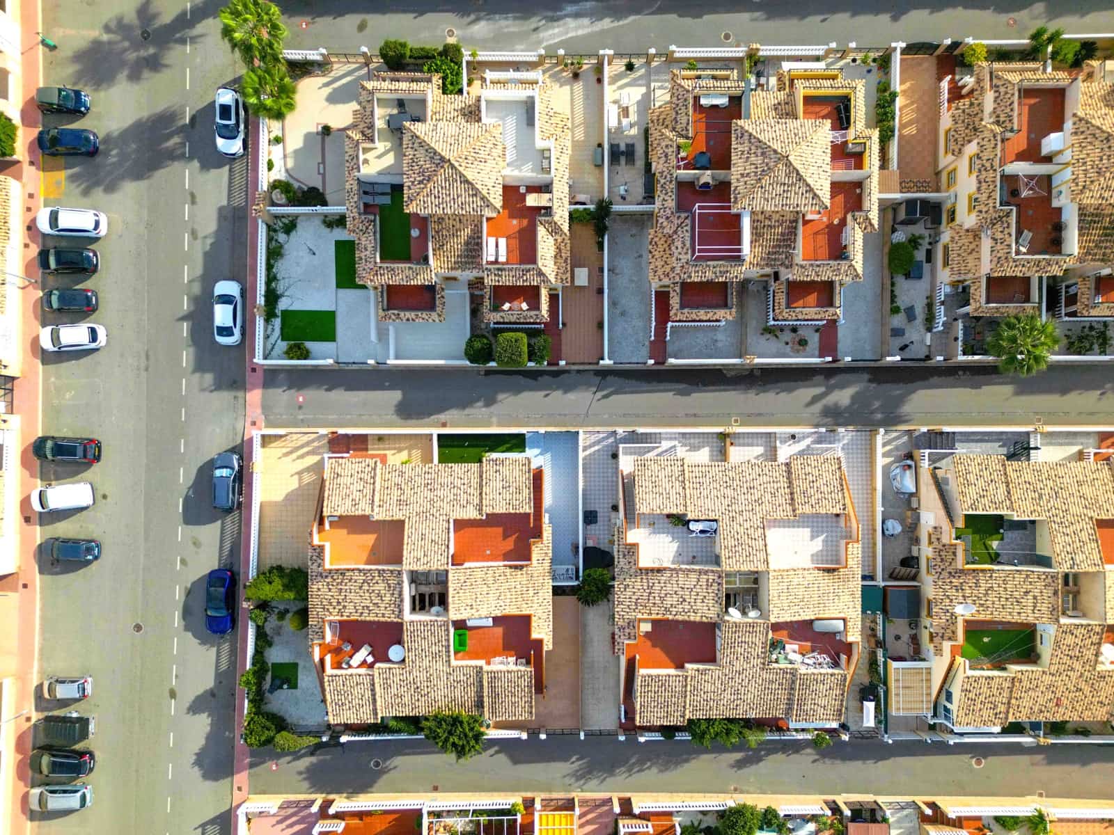 Bungalow de 2 habitaciones en Villamartin en venta con piscina garaje - 179.950 € (Ref: 9337087)