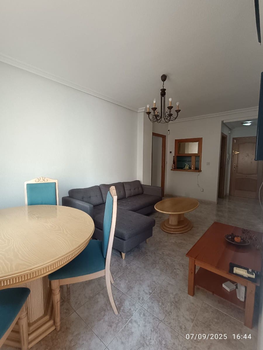 2 chambre Appartement à vendre à Torrevieja avec piscine garage - 135 000 € (Ref: 9343890)