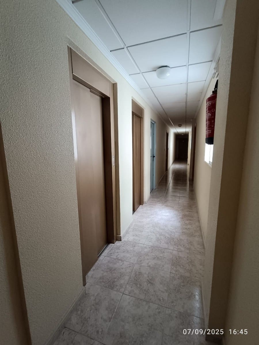 2 chambre Appartement à vendre à Torrevieja avec piscine garage - 135 000 € (Ref: 9343890)