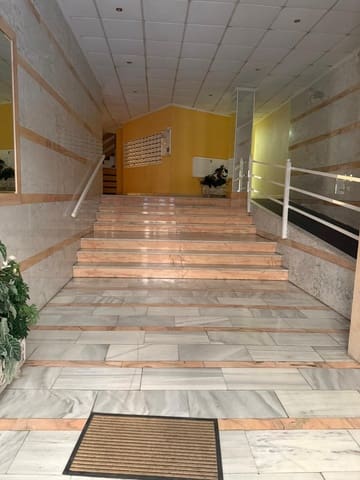 2 bedroom Apartment for sale in Playa de los Locos, Torrevieja with pool garage - € 135,000 (Ref: 9343890)