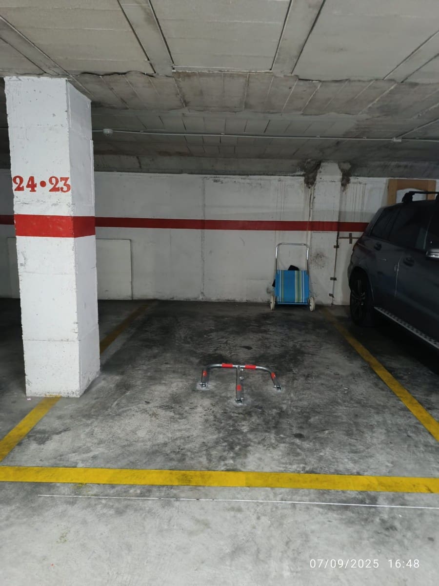 2 soverom Leilighet til salgs i Torrevieja med svømmebasseng garasje - € 135 000 (Ref: 9343890)