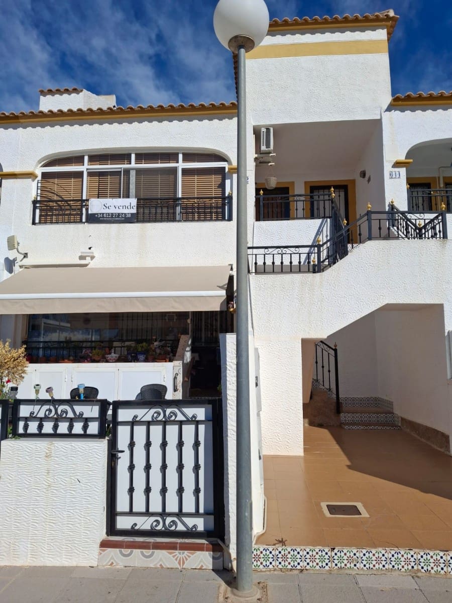 2 soveværelse Lejlighed til salg i Vistabella med swimmingpool garage - € 129.999 (Ref: 9344025)