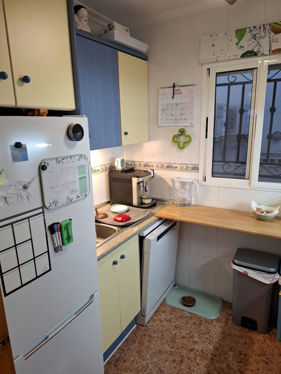 2 soveværelse Lejlighed til salg i Vistabella med swimmingpool garage - € 129.999 (Ref: 9344025)