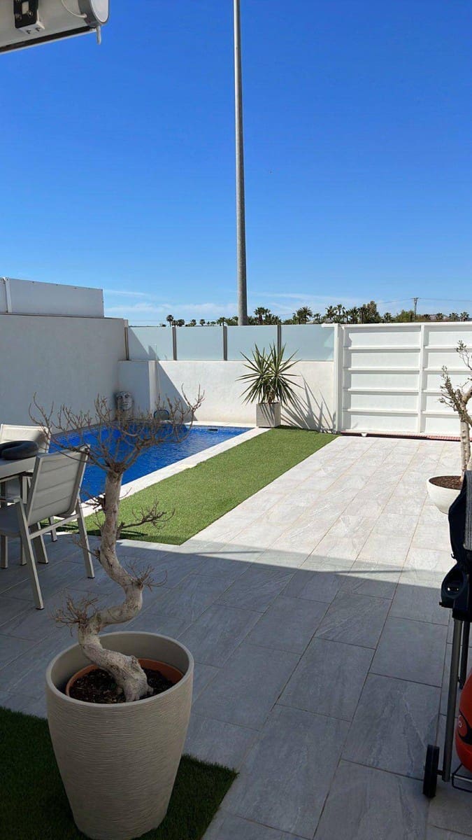 3 slaapkamer Halfvrijstaande villa te koop in Daya Vieja met zwembad garage - € 399.999 (Ref: 9344027)