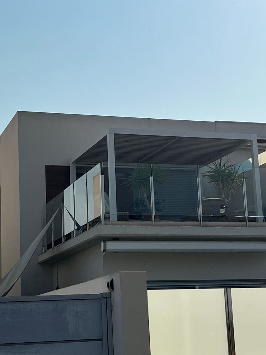 3 slaapkamer Halfvrijstaande villa te koop in Daya Vieja met zwembad garage - € 399.999 (Ref: 9344027)