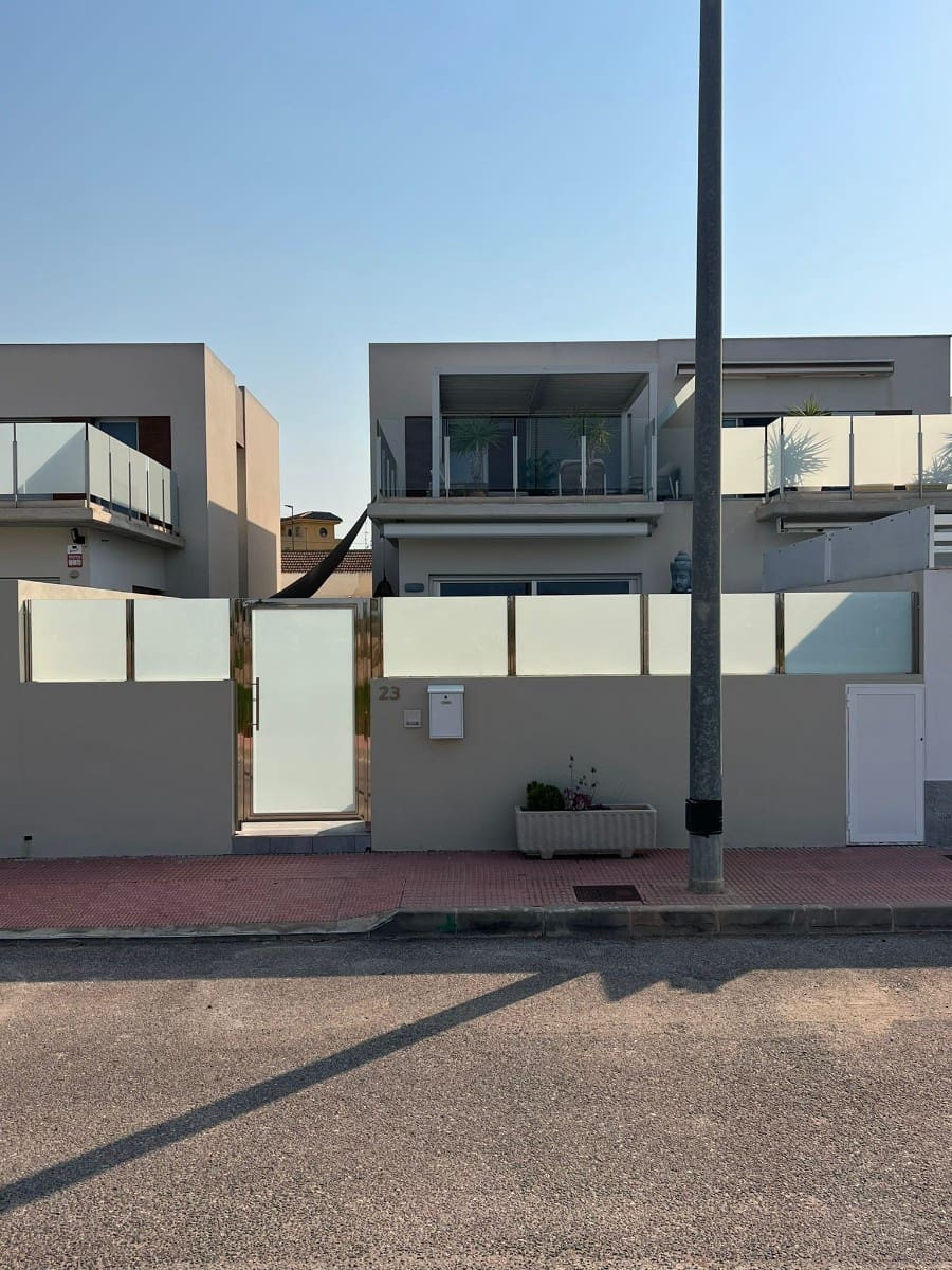 3 slaapkamer Halfvrijstaande villa te koop in Daya Vieja met zwembad garage - € 399.999 (Ref: 9344027)