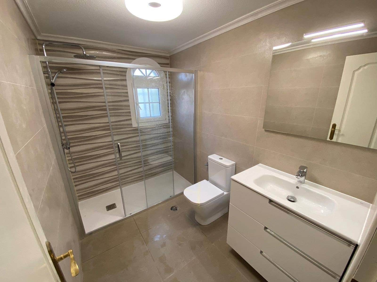 Casa de 3 habitaciones en Daya Vieja en venta con piscina garaje - 399.999 € (Ref: 9344027)