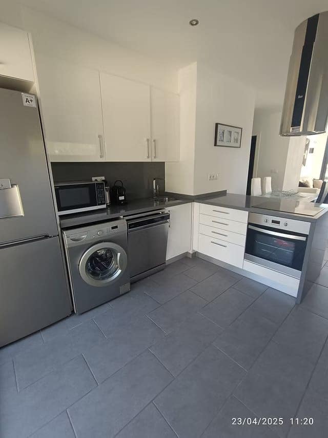 2 soveværelse Semi-Rækkehus til salg i Villamartin med swimmingpool garage - € 290.000 (Ref: 9344028)