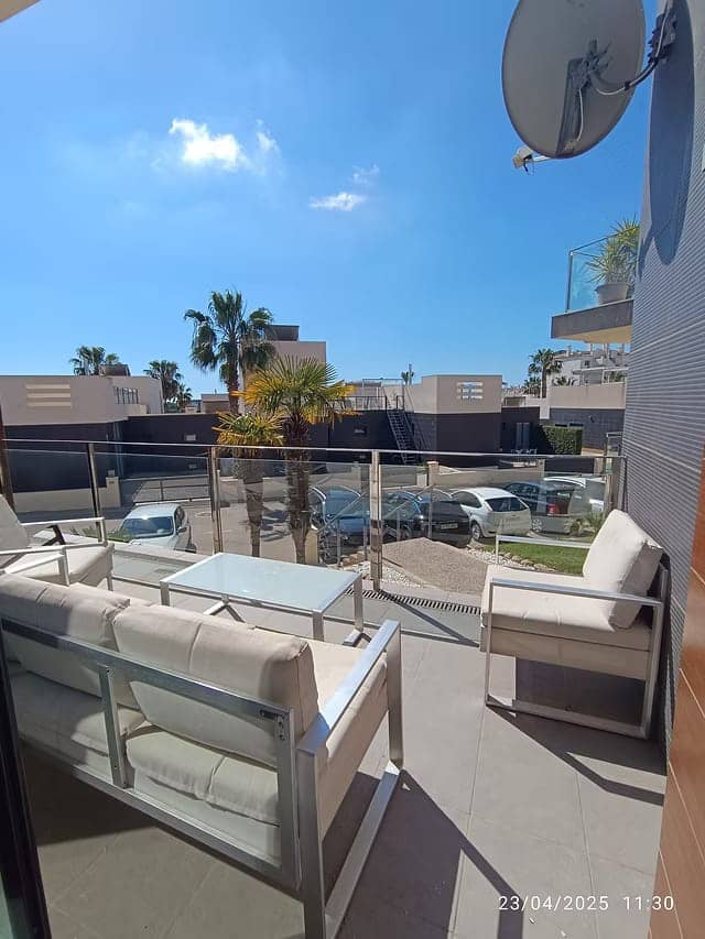 2 bedroom Townhouse for sale in Villamartin with pool garage - € 290,000 (Ref: 9344028)