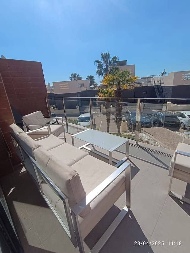 2 bedroom Townhouse for sale in Villamartin with pool garage - € 290,000 (Ref: 9344028)