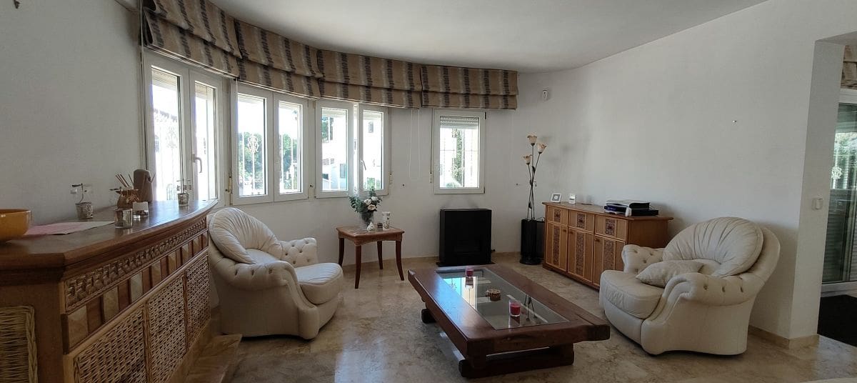 3 bedroom Villa for sale in Las Ramblas Golf with pool - € 465,000 (Ref: 9344389)