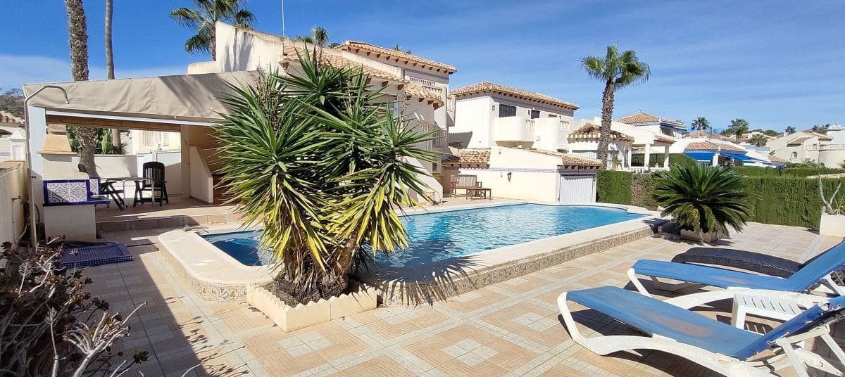 3 bedroom Villa for sale in Las Ramblas Golf with pool - € 465,000 (Ref: 9344389)